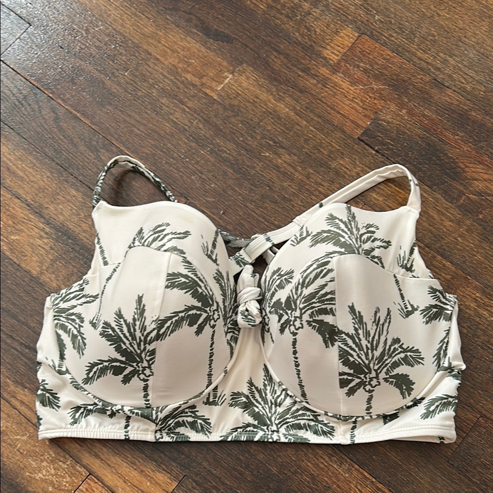 Cacique 38G bikini top